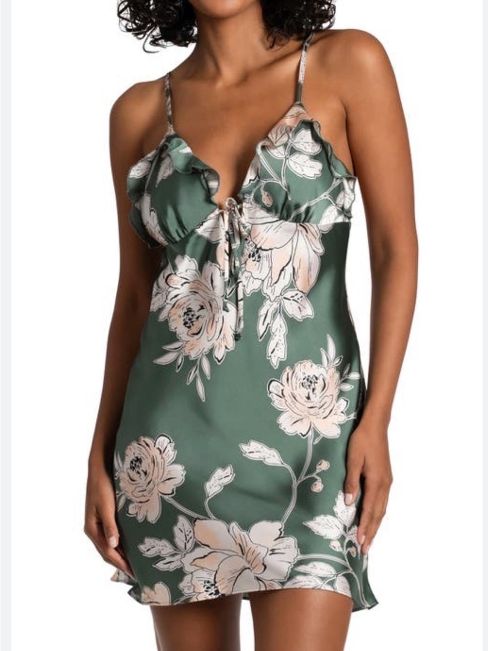 Midnight Bakery chemise features a floral print with delicate ruffle trim XL